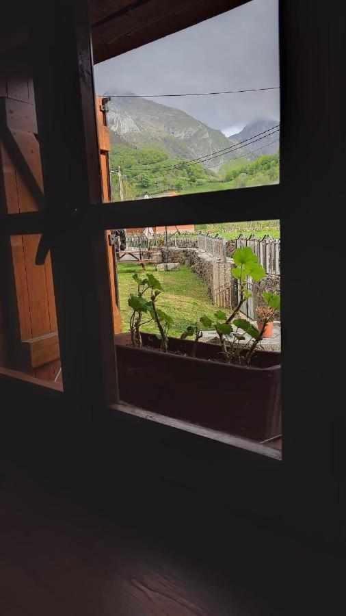 Apartament Rurales La Laguna Somiedo Valle de Lago
